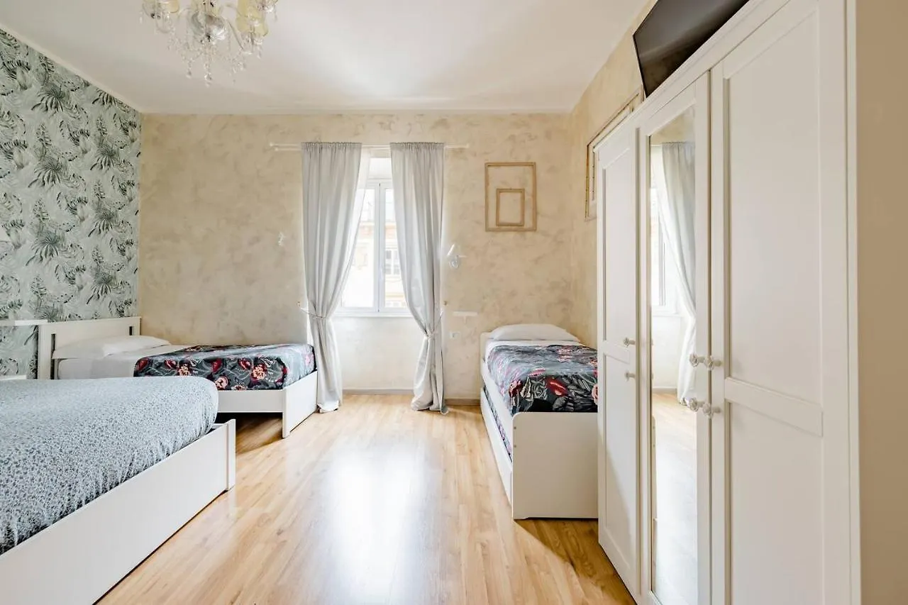 Pensjonat Deluxe Rooms And Chilling Jacuzzi Suite Guesthouse Rzym