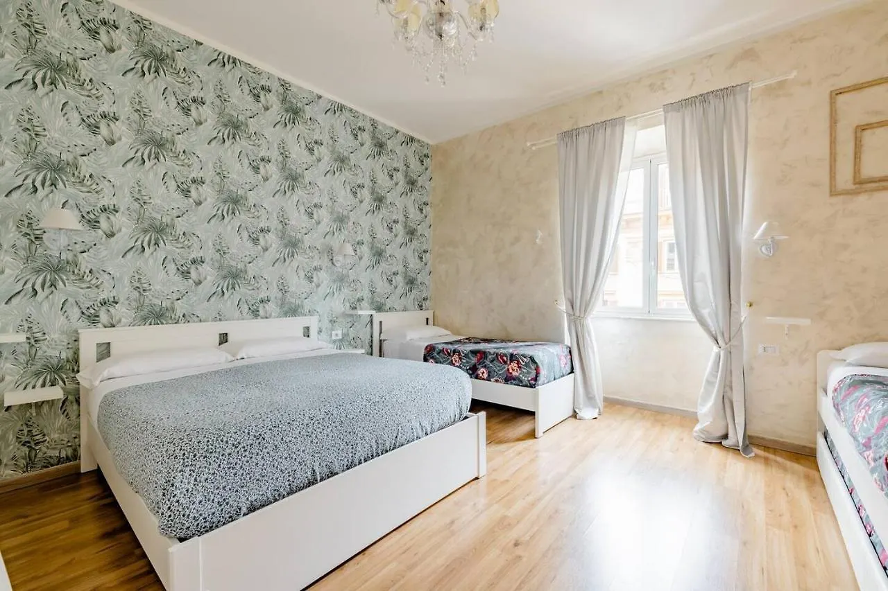 Deluxe Rooms And Chilling Jacuzzi Suite Guesthouse Roma Italia