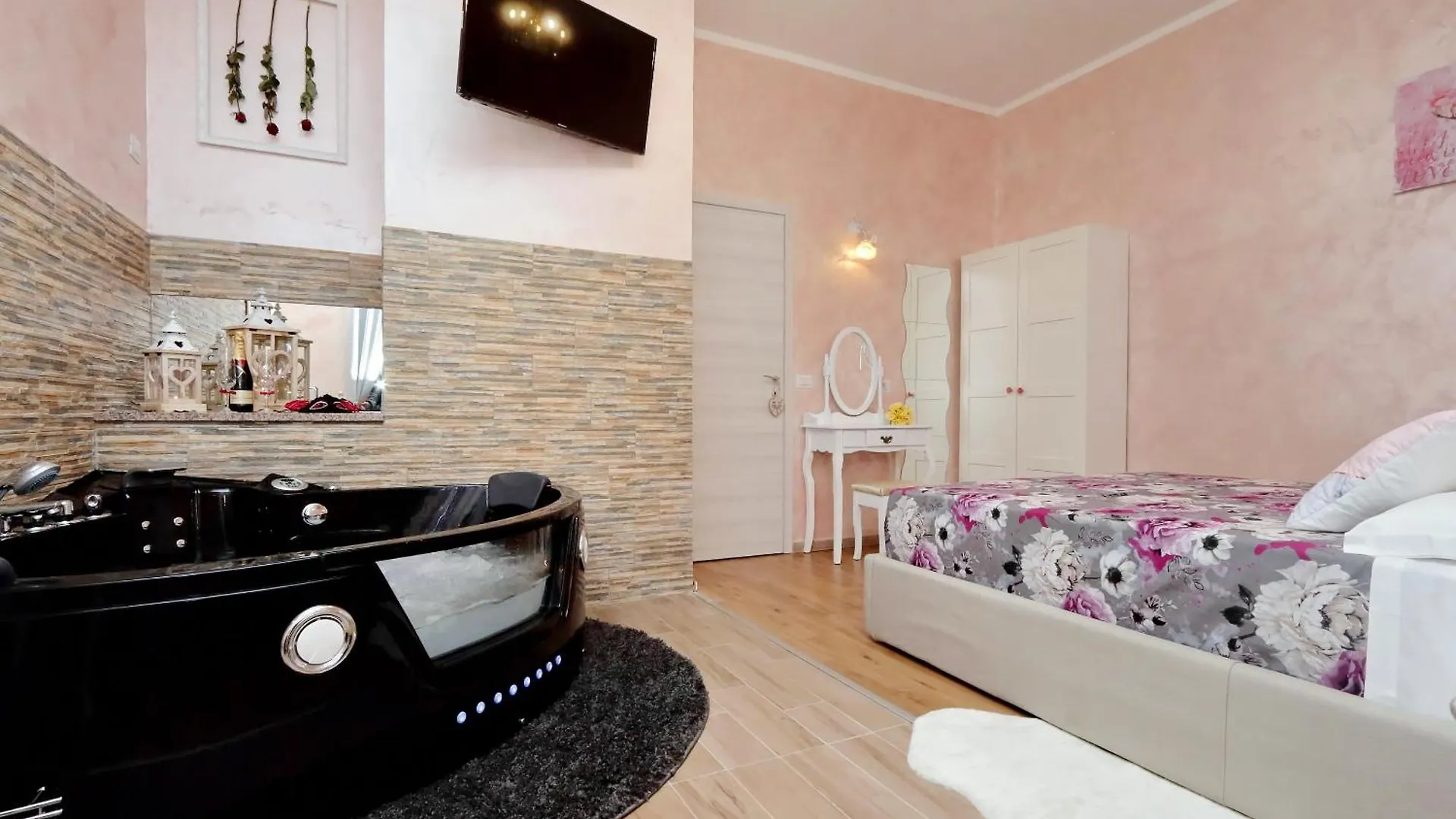 Deluxe Rooms And Chilling Jacuzzi Suite Guesthouse Roma Pensión